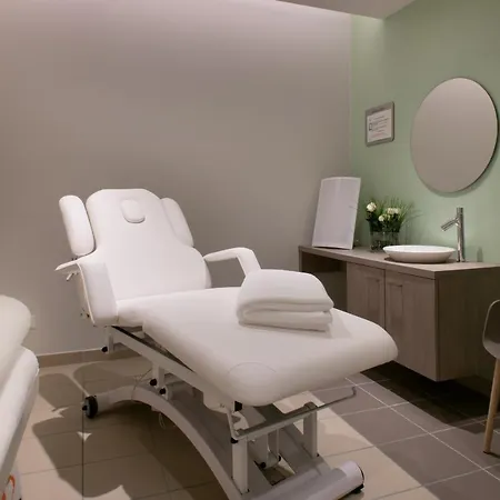 Residence La Sardonne Апартаменты *